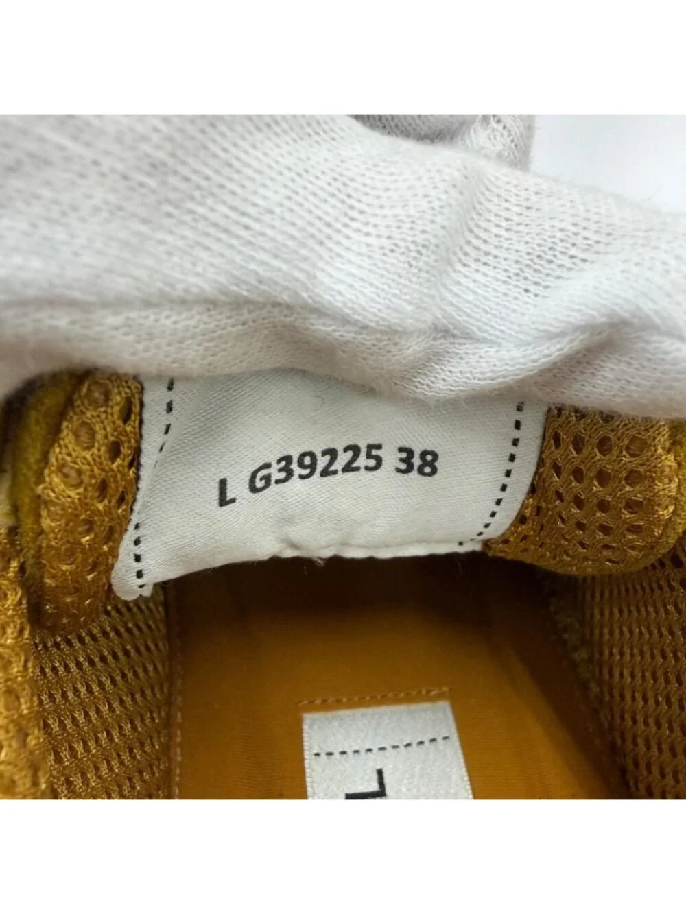 Chanel CC Logo Suede Leather Low-Top Sneakers Brown